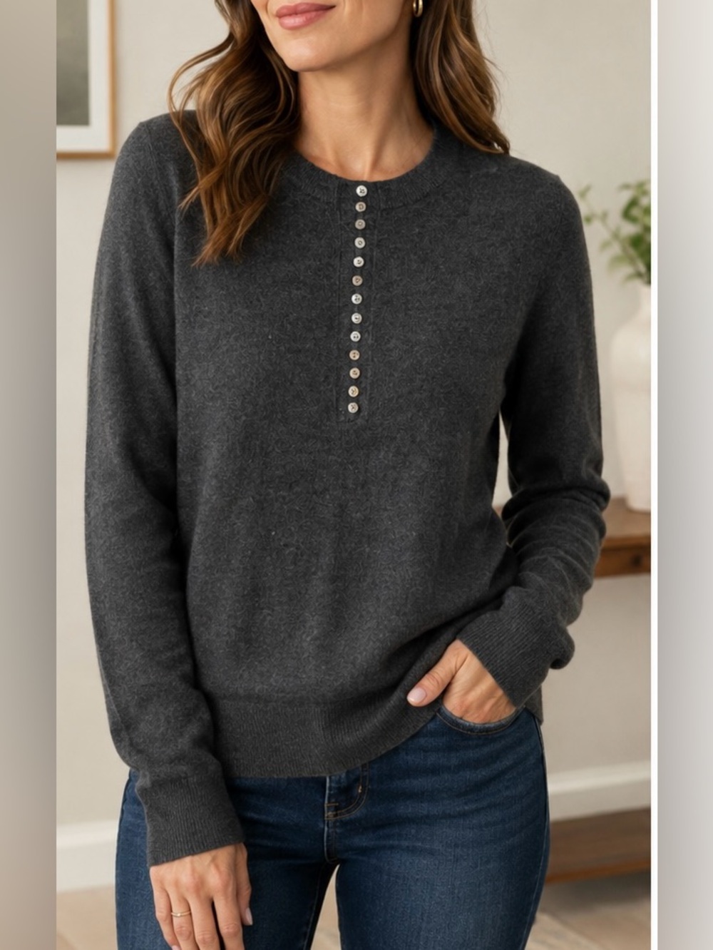 Theory 100% cashmere Charcoal Crewneck Sweater